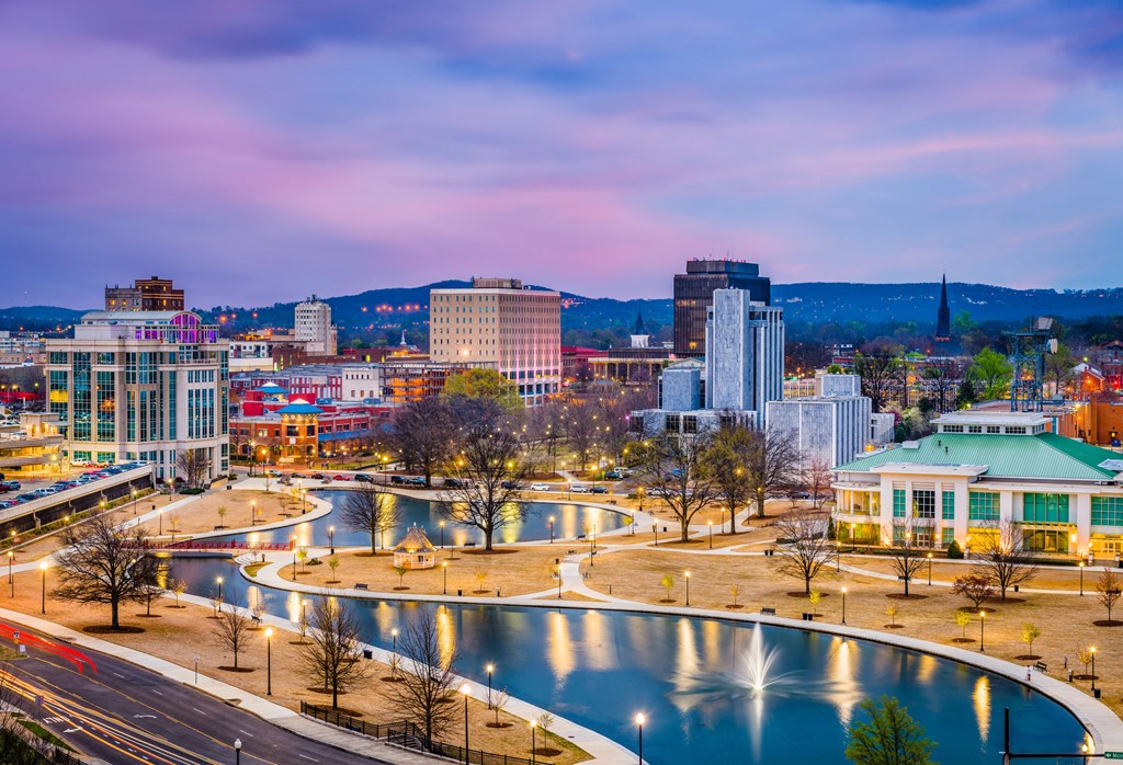 Huntsville, Alabama, USA Skyline at dusk